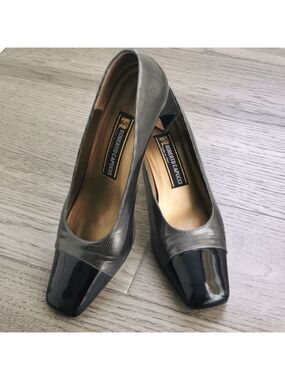Roberto Capucci Italian shoes. Size 10B. EUC